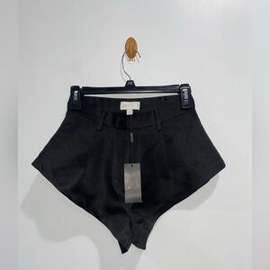 Spirit Black Satin Shorts with Pockets | Women’s Size 6 | New With Tags